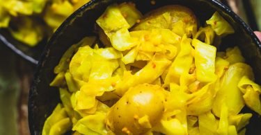 Spitzkohl-Pfanne mit Kartoffeln (bengalische-Art) Rezept