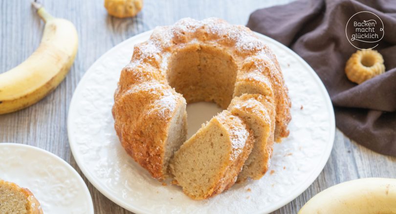Simple banana cake recipe with delicious variations